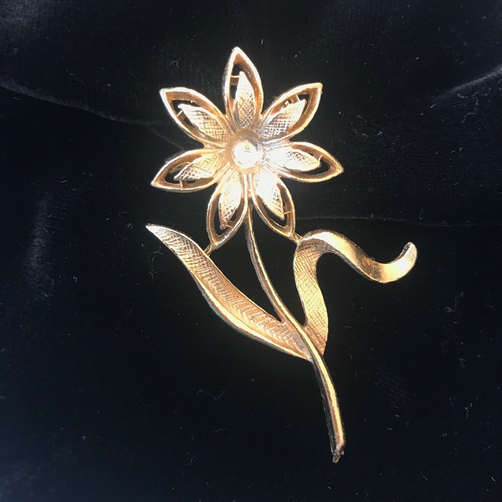 Vintage Flower Brooch